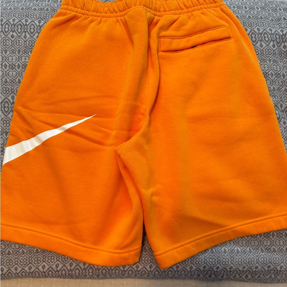 Nike Mens Size Small Shorts